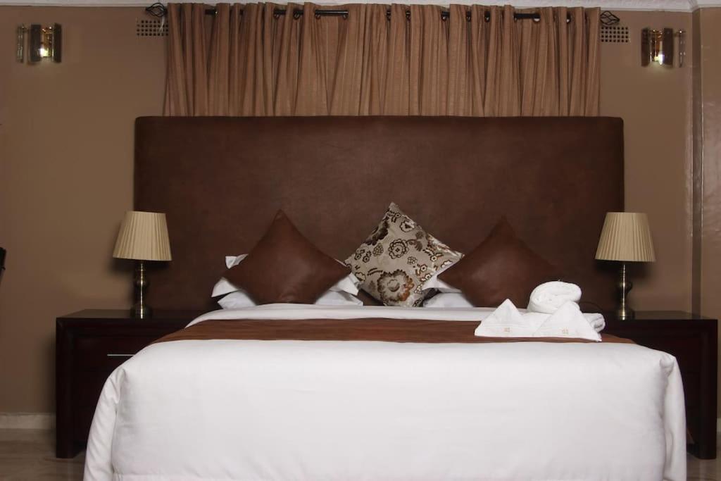 Urban Lifestyles Hotel Nyanda Esterno foto