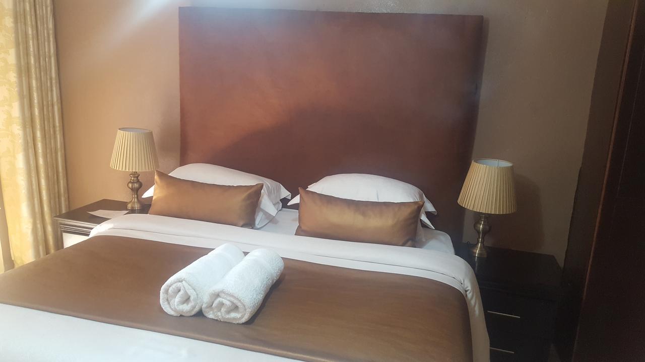 Urban Lifestyles Hotel Nyanda Esterno foto